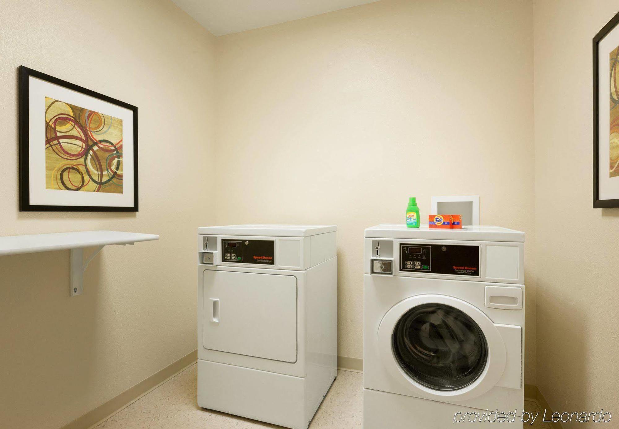 Comfort Inn & Suites Westfield Экстерьер фото